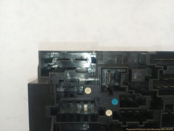 Mercedes SLK350 Front Signal Acquisition Module