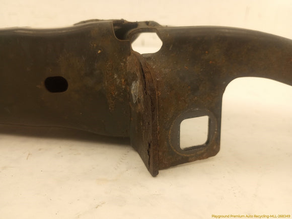 Volvo XC70 Pair Of Front Bumper Mounting Brackets