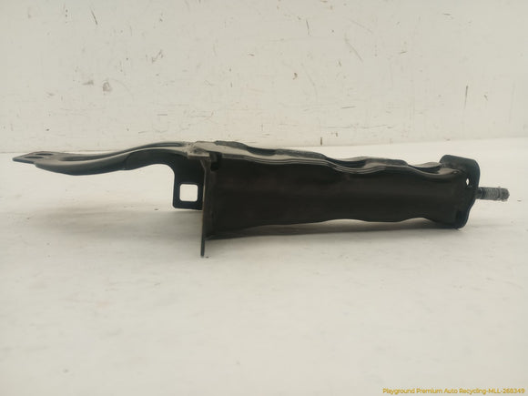 Volvo XC70 Pair Of Front Bumper Mounting Brackets