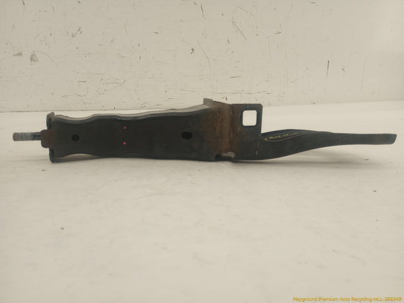 Volvo XC70 Pair Of Front Bumper Mounting Brackets