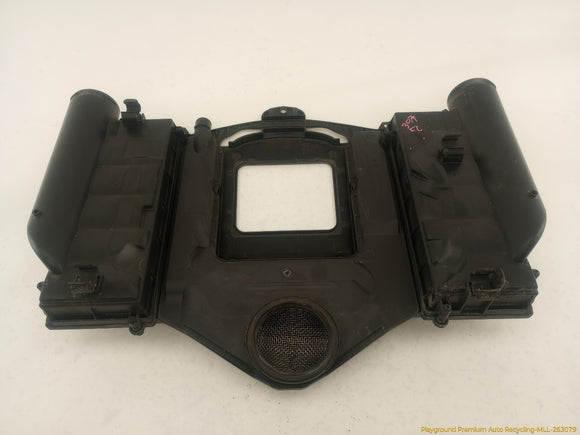 Mercedes SLK350 Engine Air Filter Box Cover