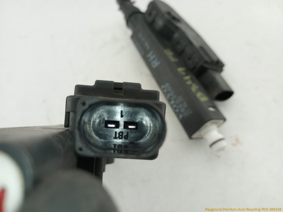 Volvo XC70 Pair Of Front Bumper Headlight Washer