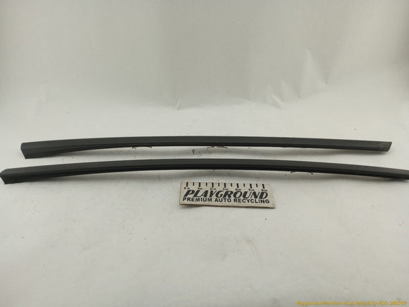 Volvo XC70 Pair Of Front Window Weatherstrips