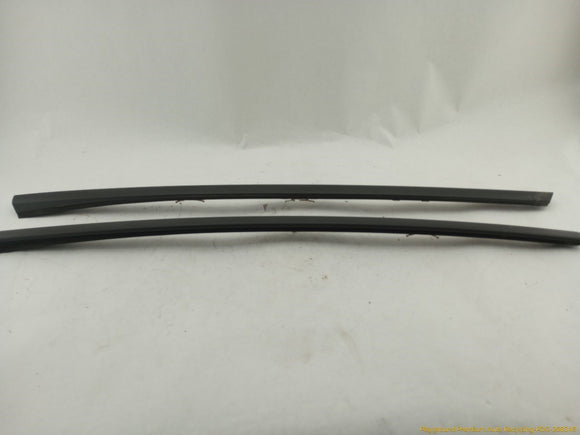 Volvo XC70 Pair Of Front Window Weatherstrips