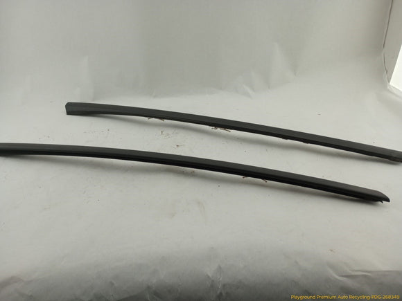 Volvo XC70 Pair Of Front Window Weatherstrips