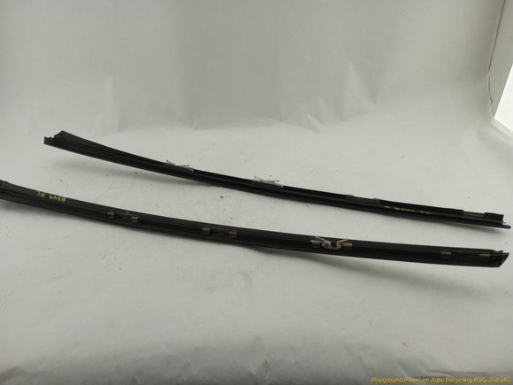 Volvo XC70 Pair Of Front Window Weatherstrips