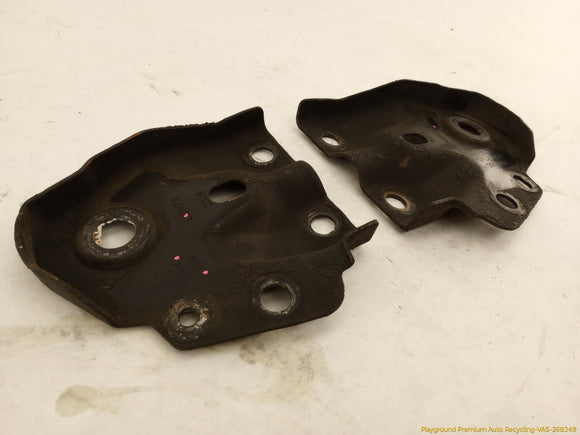 Volvo XC70 Pair Of Front Subframe Mount Brackets