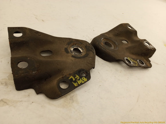 Volvo XC70 Pair Of Front Subframe Mount Brackets
