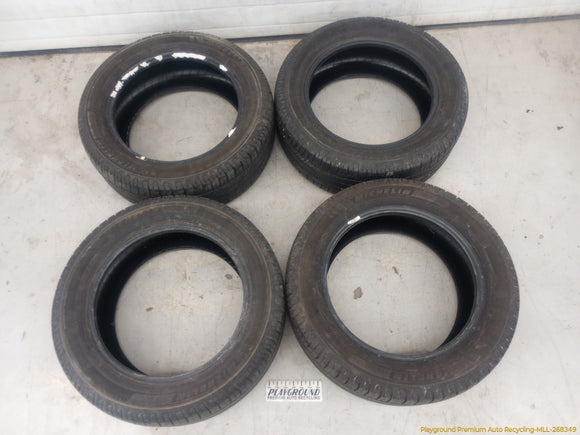 Volvo XC70 Set Of 4 Tires - Michelin Defender 2 - 235/55/R17