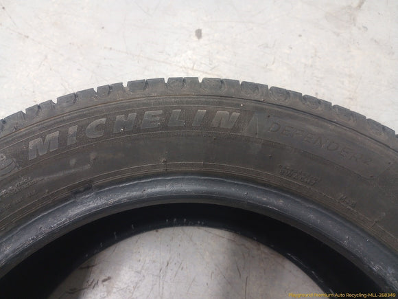 Volvo XC70 Set Of 4 Tires - Michelin Defender 2 - 235/55/R17