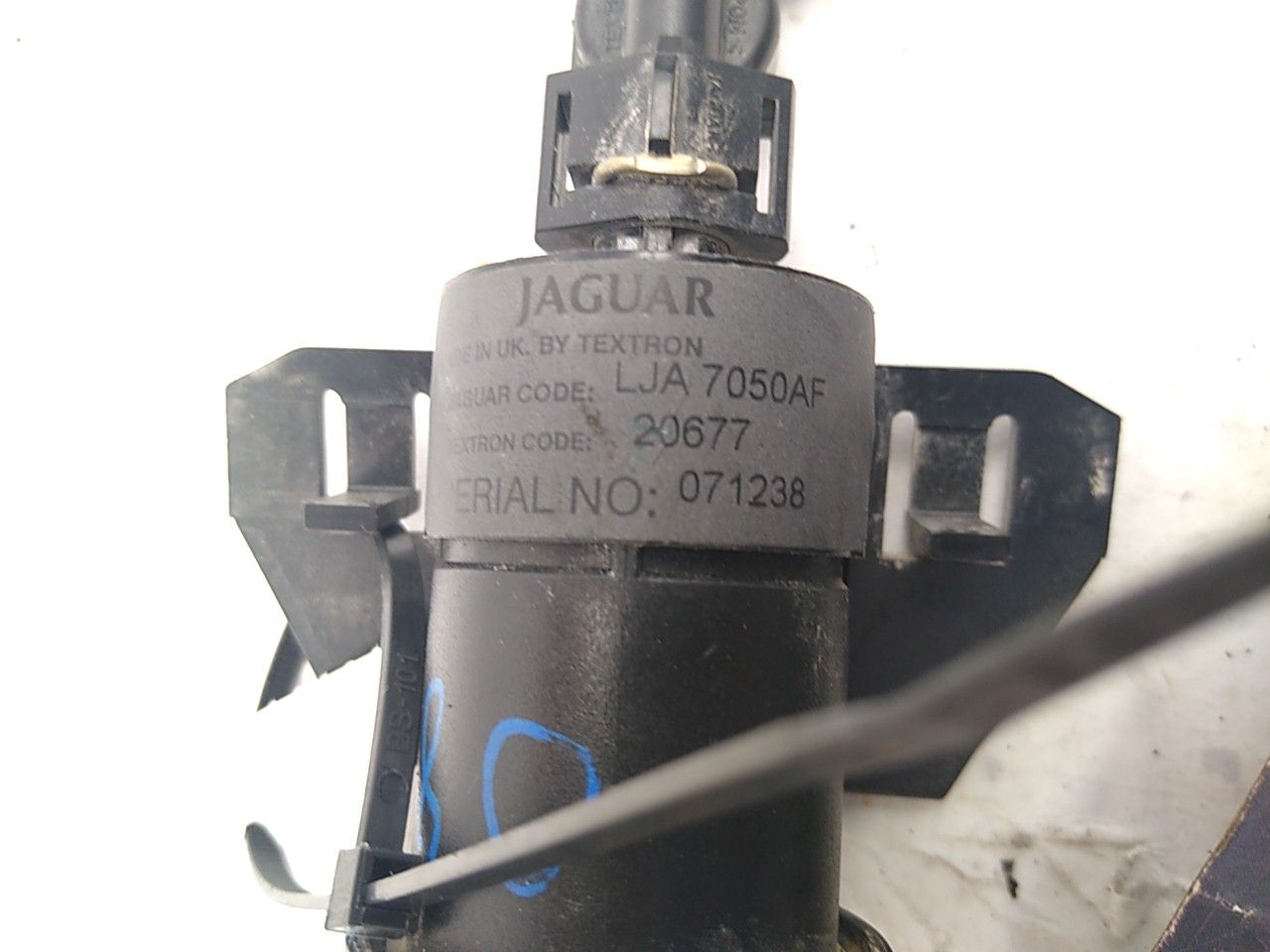 Jaguar XK8 Headlamp Powerwash Washer Jet
