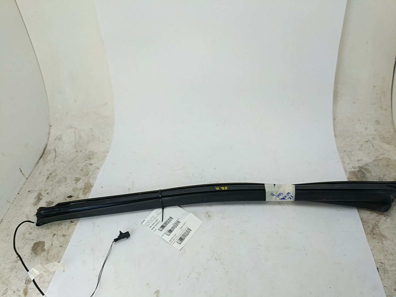 Maserati Quattroporte Front Right Passenger Side Door Weather Seals