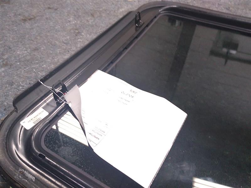 Maserati Quattroporte Sunroof Glass