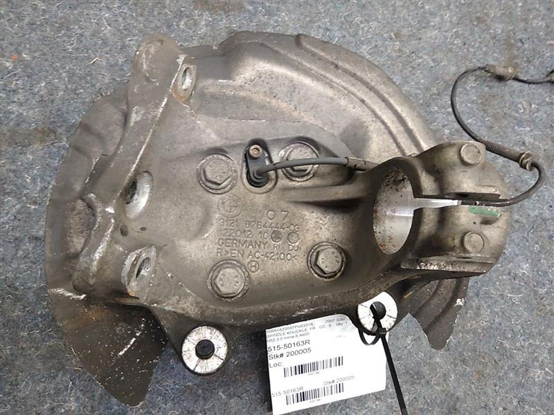 BMW 328I Front Right Spindle Knuckle w/ Wheel Bearing