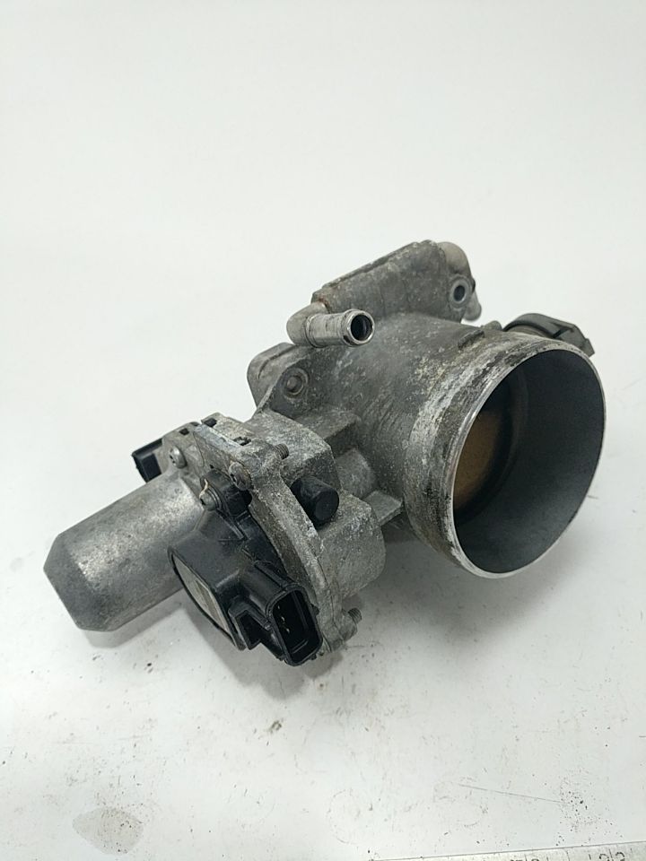 Jaguar XJ8 Throttle Body