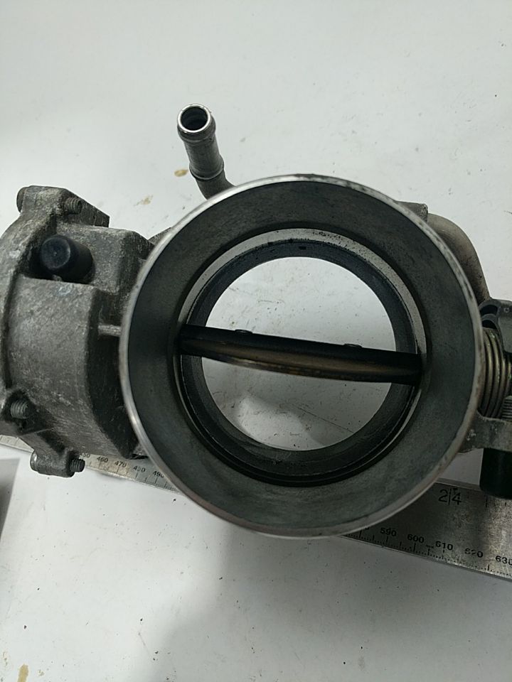 Jaguar XJ8 Throttle Body