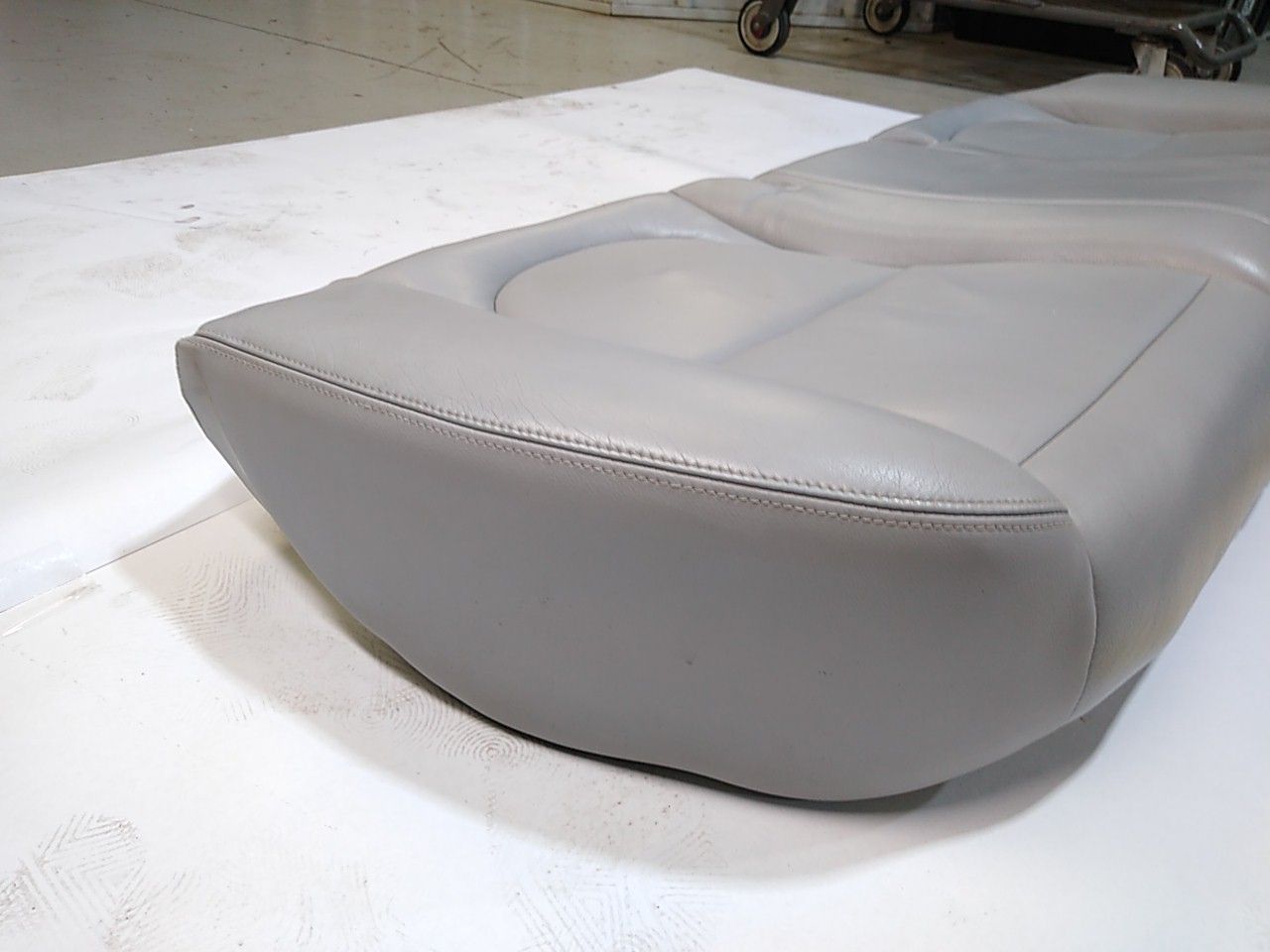 Jaguar XJ8 Rear Seat Bottom Cushion Assembly - 0