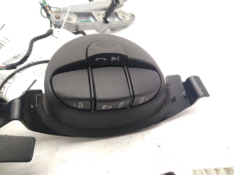 Jaguar XK8 Steering Wheel Switch Controls