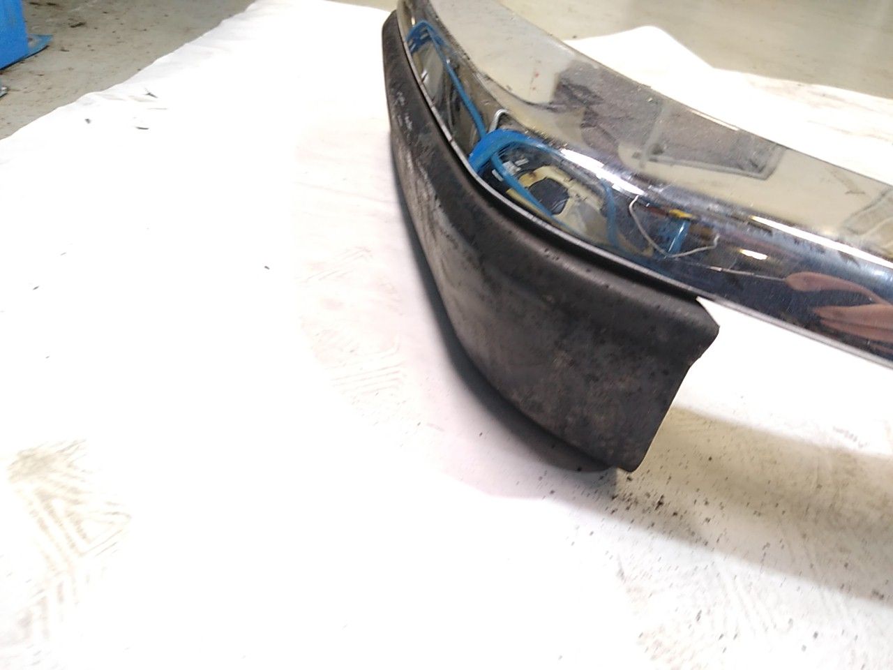 Jaguar XJS Front Top Bumper Assembly - 0