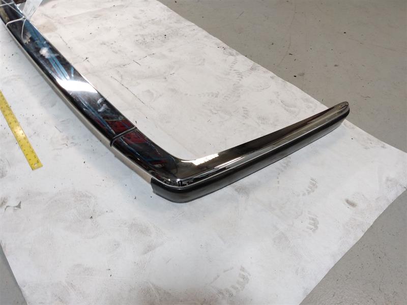 Jaguar XJS Upper Rear Bumper Assembly