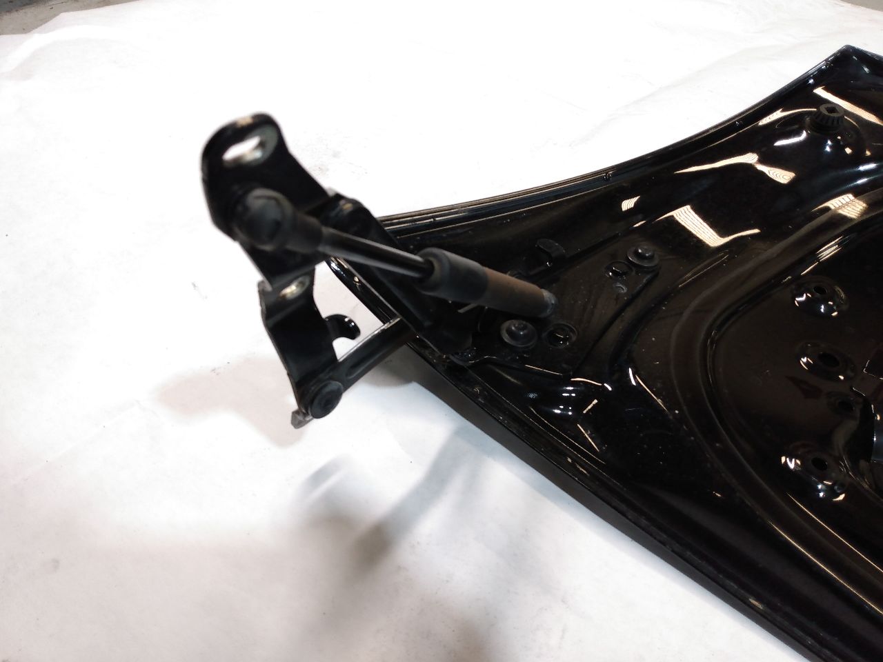 Chrysler Crossfire Rear Hatch