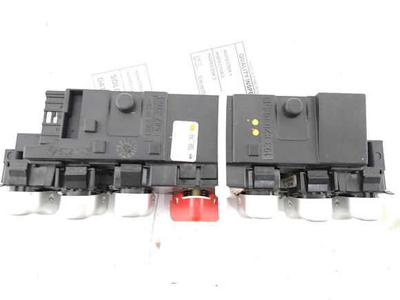 Chrysler Crossfire Dash/Center Console Switch Panel