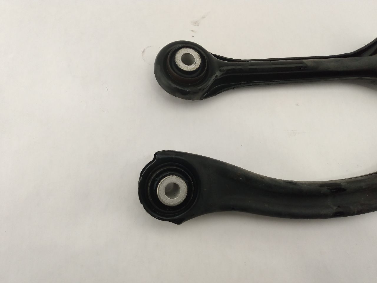 Chrysler Crossfire Rear Left Upper Control Arm Components Pair