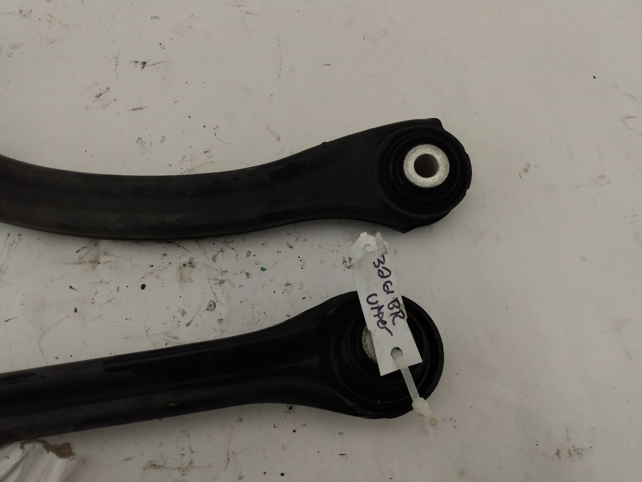 Chrysler Crossfire Rear Right Upper Control Arm Components Pair