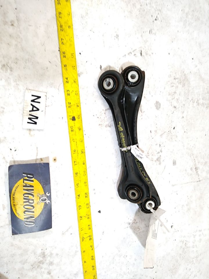 Chrysler Crossfire Rear Left Upper Control Arm Components Pair