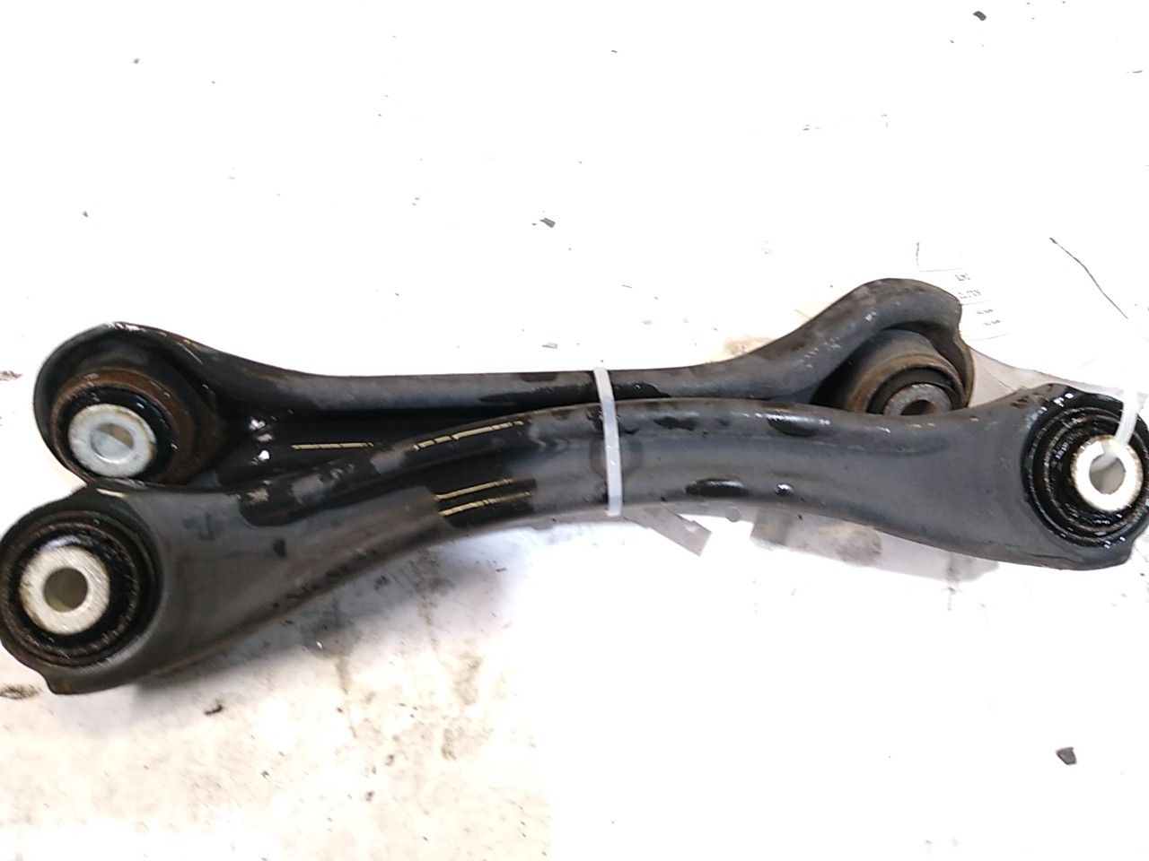 Chrysler Crossfire Rear Left Upper Control Arm Components Pair