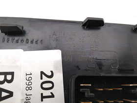 Jaguar XK8 Fuse Box - 0