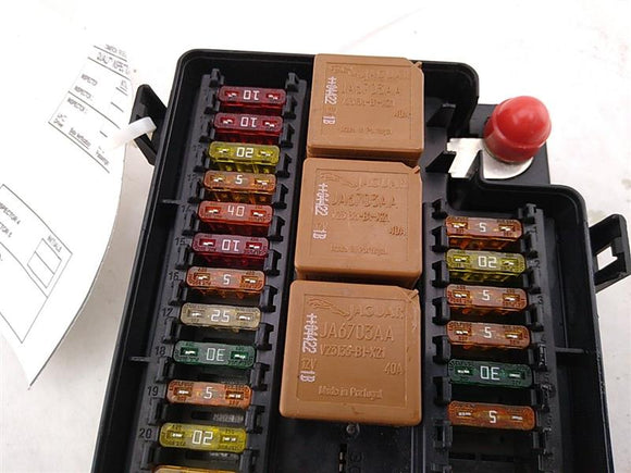 Jaguar XK8 Fuse Box