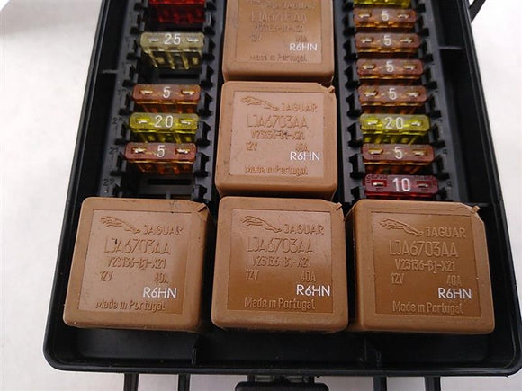 Jaguar XK8 Fuse Box
