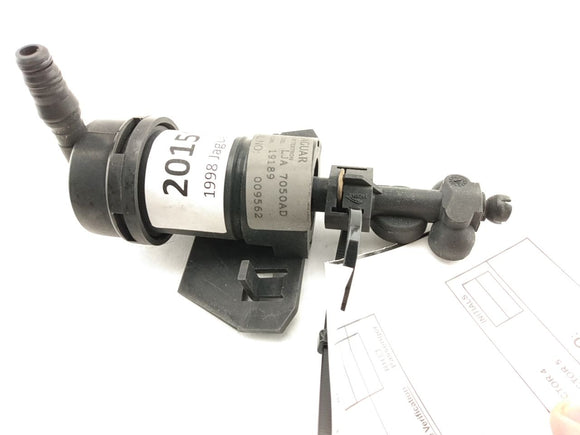 Jaguar XK8 Passenger Right Headlamp Washer Nozzle