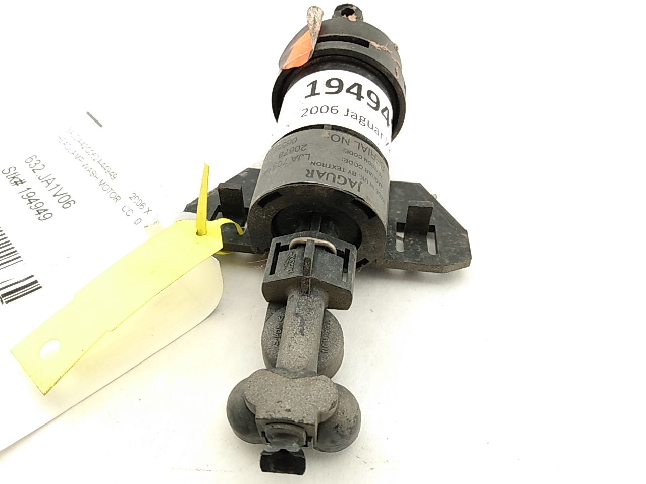 Jaguar XK8 Drivers Left Headlamp Washer Nozzle *AS IS
