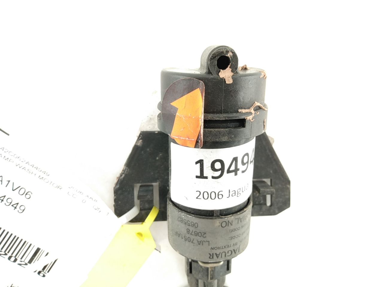 Jaguar XK8 Drivers Left Headlamp Washer Nozzle *AS IS