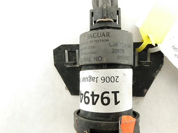 Jaguar XK8 Drivers Left Headlamp Washer Nozzle *AS IS*