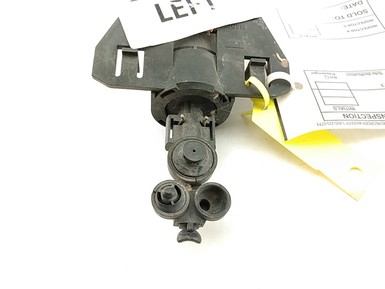 Jaguar XK8 Drivers Left Headlamp Washer Nozzle *AS IS*