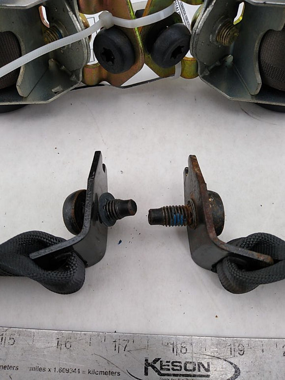 Jaguar XKR Rear Seat Belts