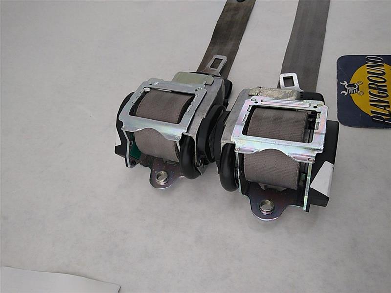 Audi A4 Set of Front Left and Right Seat Belts