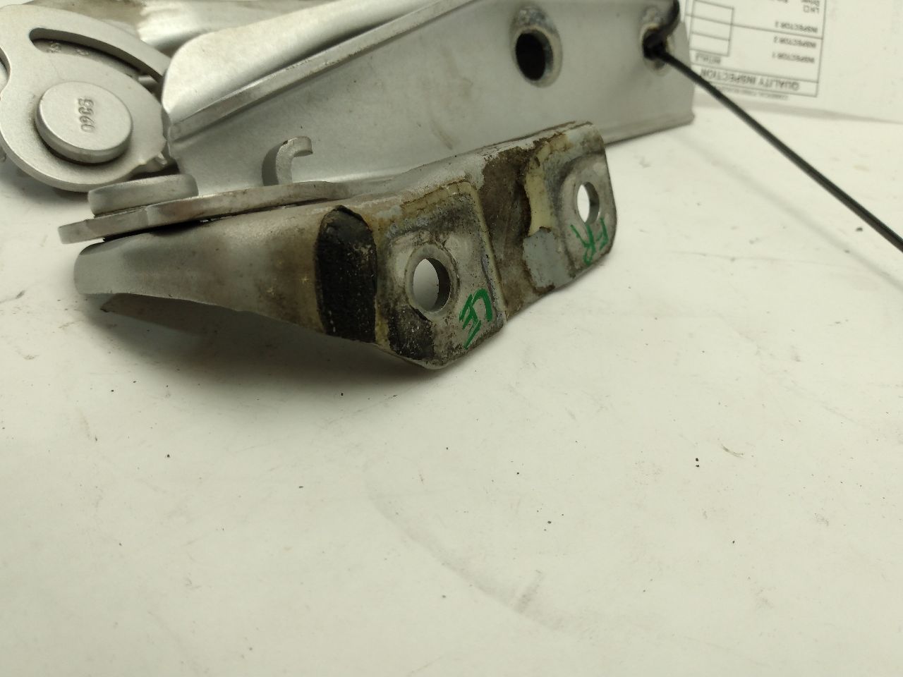 Audi A3 Set of Hood Hinges - 0