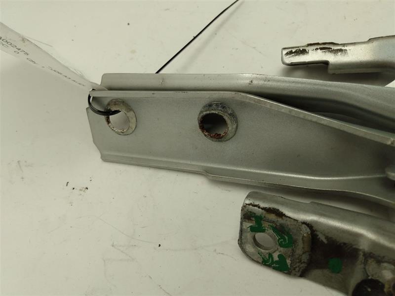 Audi A3 Set of Hood Hinges