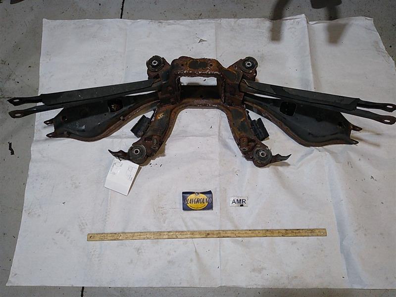 BMW 323IC Rear Subframe with Upper and Lower Control Arms