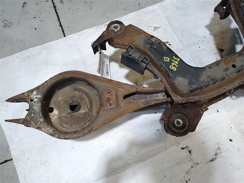 BMW 323IC Rear Subframe with Upper and Lower Control Arms