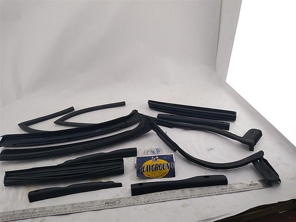 BMW 650I Convertible Top Full Seal Set