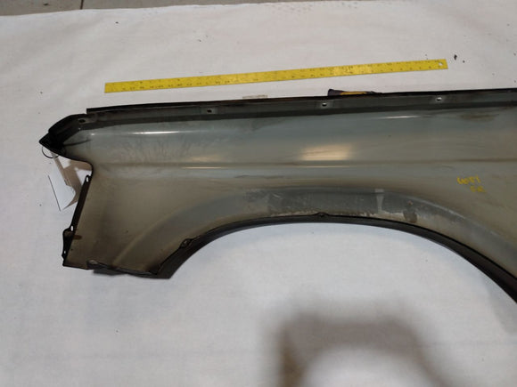 Land Rover Discovery Front Right Fender