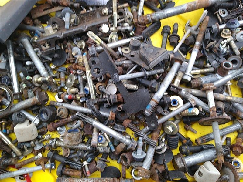 Land Rover Discovery Disassembly Hardware