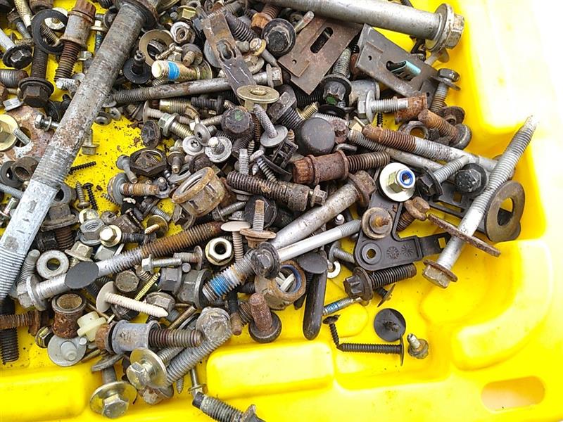 Land Rover Discovery Disassembly Hardware