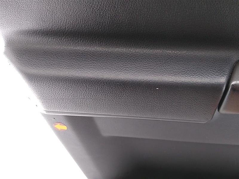 Land Rover LR3 Front Left Door Trim Panel