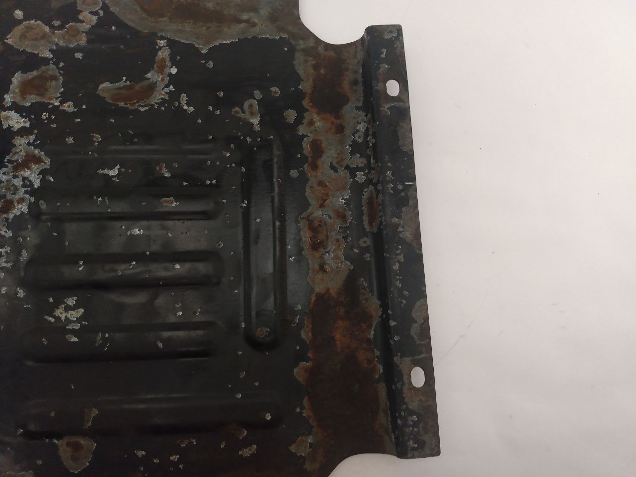 Land Rover LR3 Engine Skid Plate